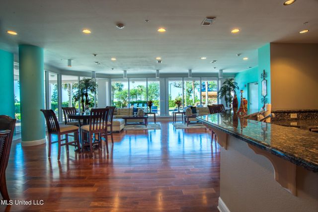 2668 Beach Boulevard, 301, Biloxi, MS 39531