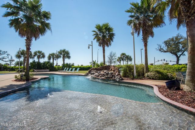 2668 Beach Boulevard, 301, Biloxi, MS 39531