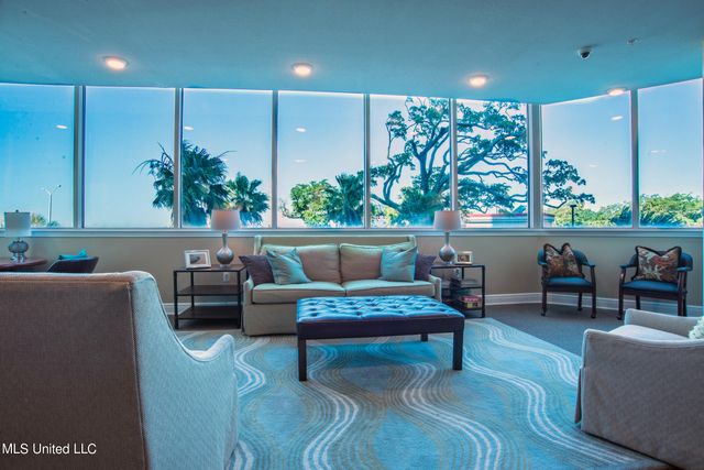 2668 Beach Boulevard, 301, Biloxi, MS 39531