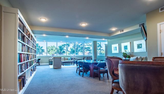 2668 Beach Boulevard, 301, Biloxi, MS 39531