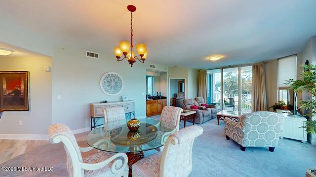 2668 Beach Boulevard, 301, Biloxi, MS 39531