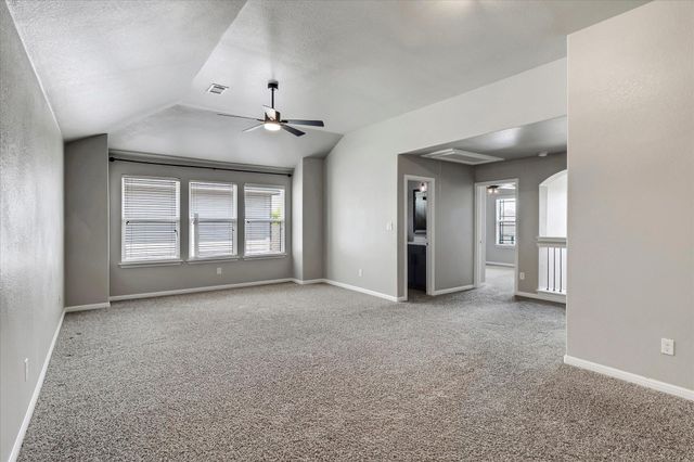 5684 Sabbia DR, Round Rock, TX 78665