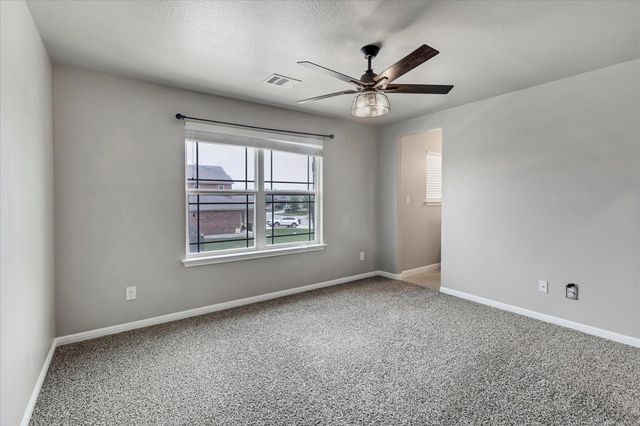 5684 Sabbia DR, Round Rock, TX 78665