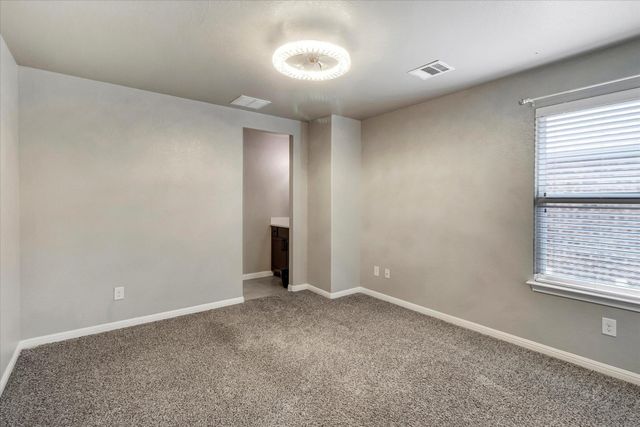 5684 Sabbia DR, Round Rock, TX 78665