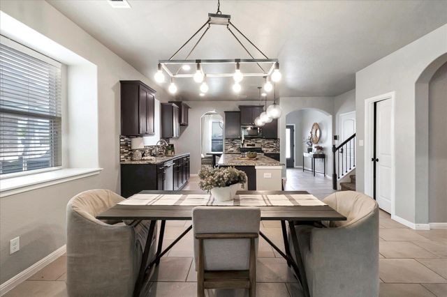 5684 Sabbia DR, Round Rock, TX 78665