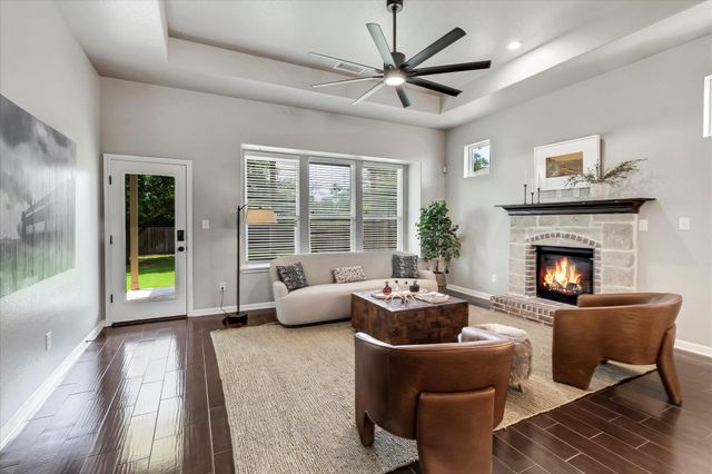 5684 Sabbia DR, Round Rock, TX 78665