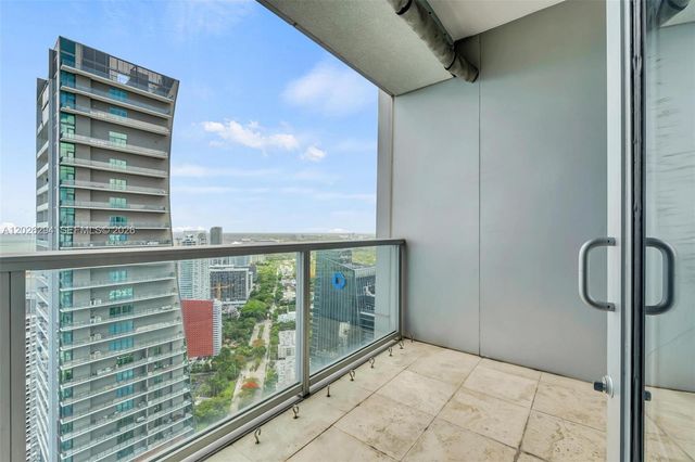1425 Brickell Ave 51A, Miami, FL 33131