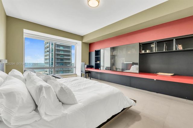1425 Brickell Ave 51A, Miami, FL 33131