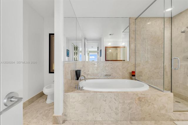 1425 Brickell Ave 51A, Miami, FL 33131