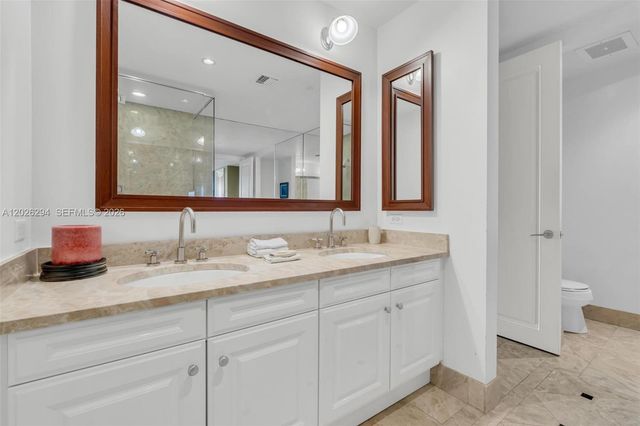1425 Brickell Ave 51A, Miami, FL 33131
