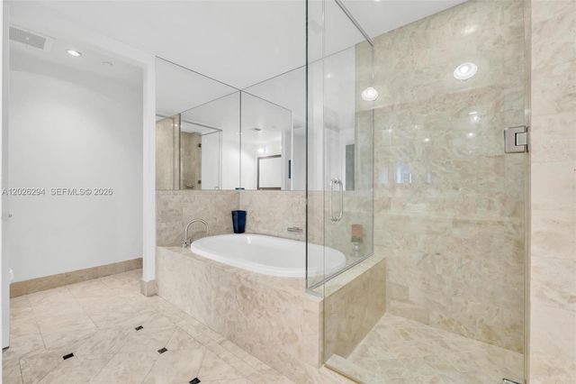 1425 Brickell Ave 51A, Miami, FL 33131