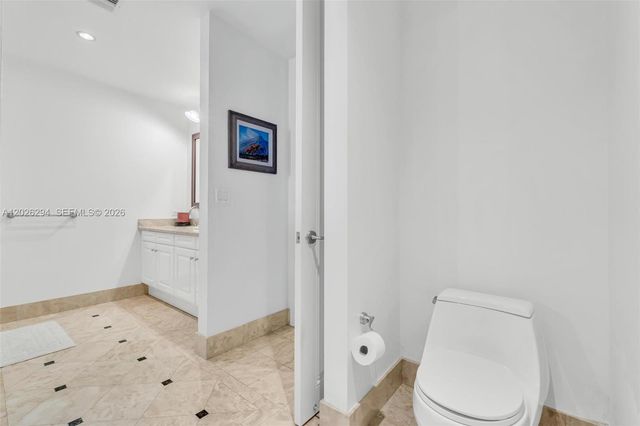 1425 Brickell Ave 51A, Miami, FL 33131