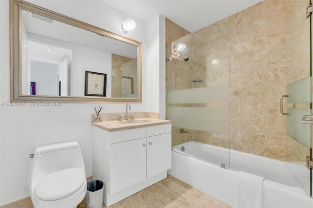 1425 Brickell Ave 51A, Miami, FL 33131