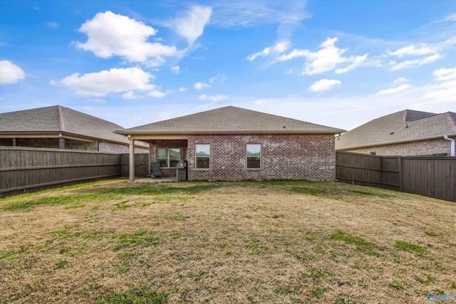 21825 Natures Cove Drive, Athens, AL 35613