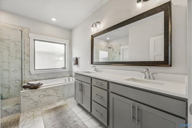 21825 Natures Cove Drive, Athens, AL 35613