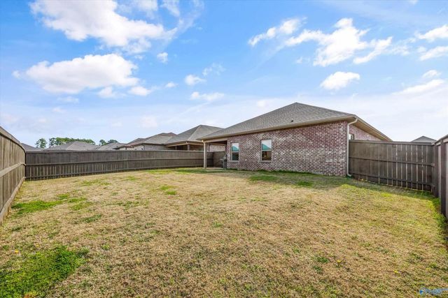 21825 Natures Cove Drive, Athens, AL 35613