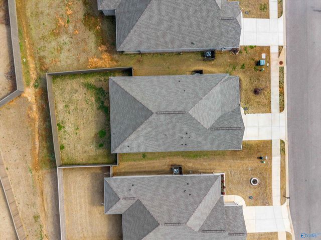 21825 Natures Cove Drive, Athens, AL 35613