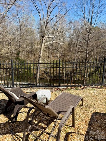 5017 Hedgebrook Lane, Waxhaw, NC 28173