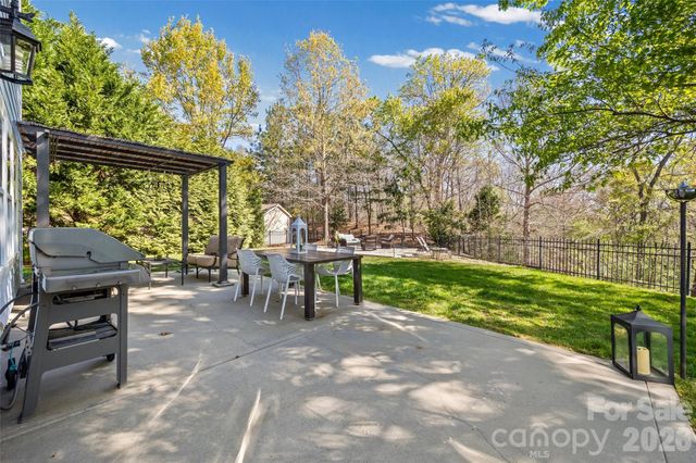 5017 Hedgebrook Lane, Waxhaw, NC 28173