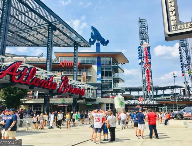 1028 Riverbend Club Drive SE, Atlanta, GA 30339