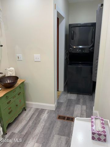 218 Washington Street, Saratoga Springs, NY 12866