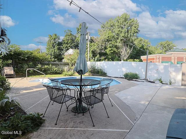 218 Washington Street, Saratoga Springs, NY 12866