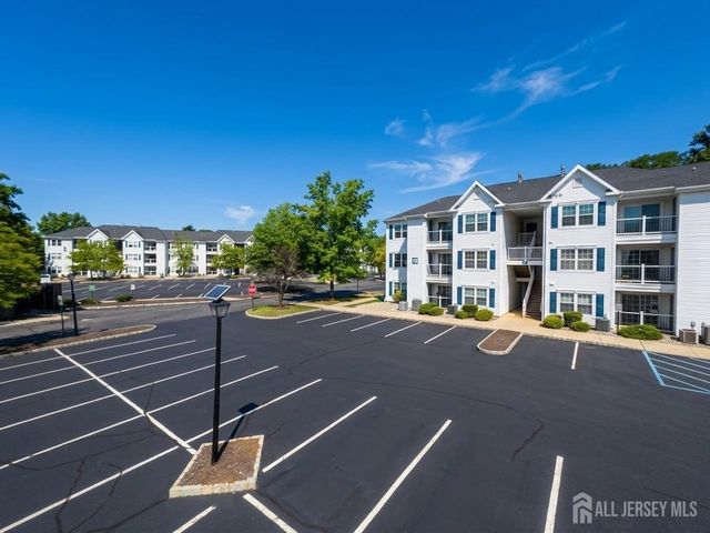 1013 Waterford Drive, Edison, NJ 08817