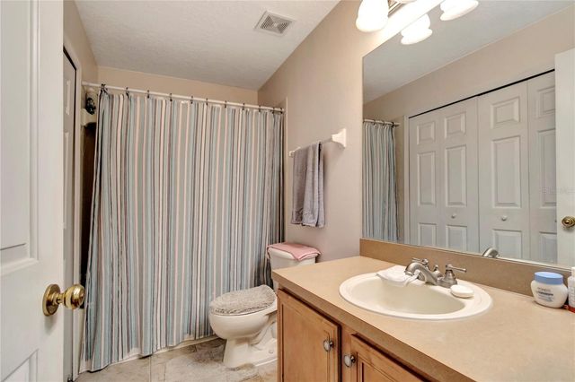 213 DRAW BRIDGE LANE, Valrico, FL 33594