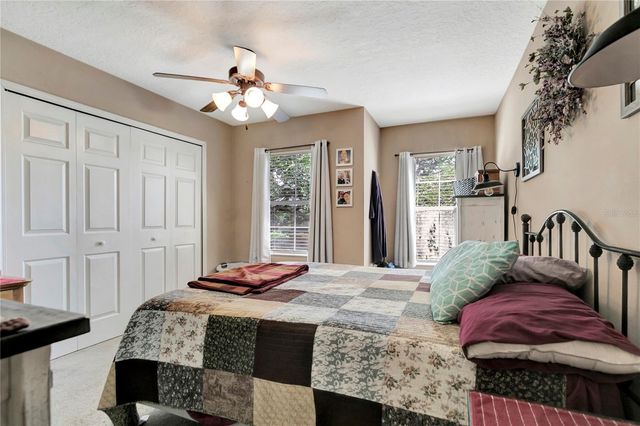 213 DRAW BRIDGE LANE, Valrico, FL 33594