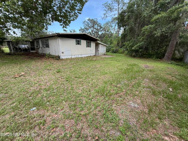 101 S GERALDO Road, East Palatka, FL 32131