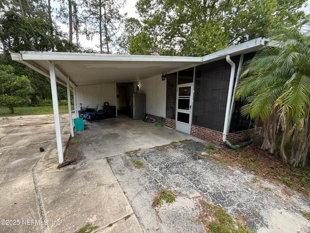 101 S GERALDO Road, East Palatka, FL 32131