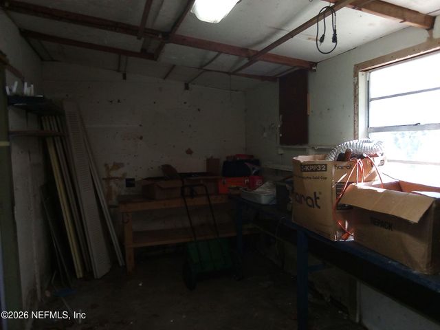 101 S GERALDO Road, East Palatka, FL 32131