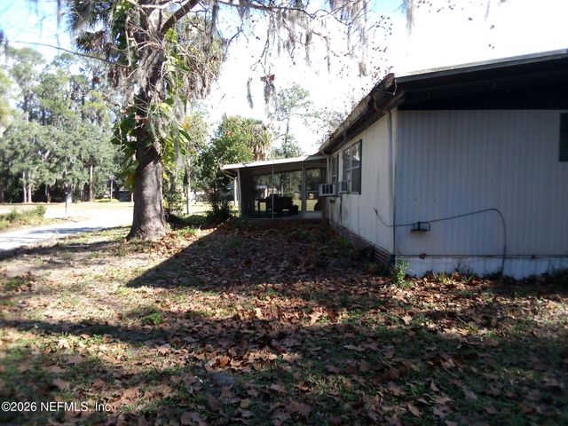 101 S GERALDO Road, East Palatka, FL 32131