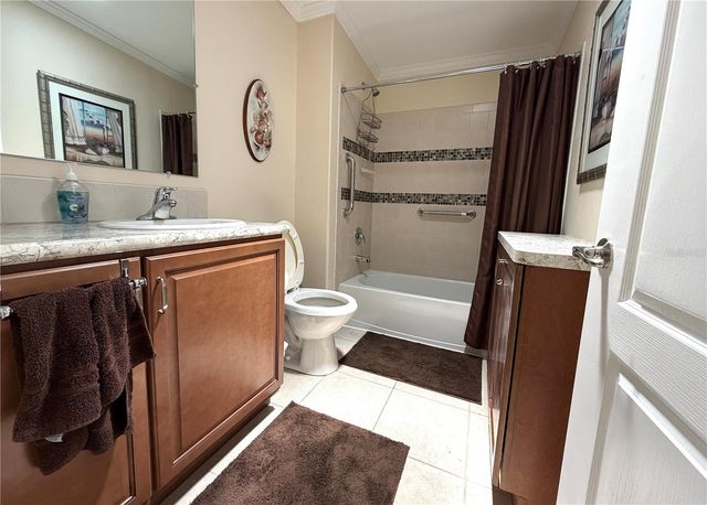 602 CAREFREE, Venice, FL 34285