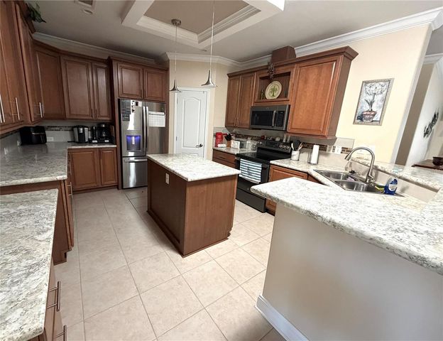 602 CAREFREE, Venice, FL 34285