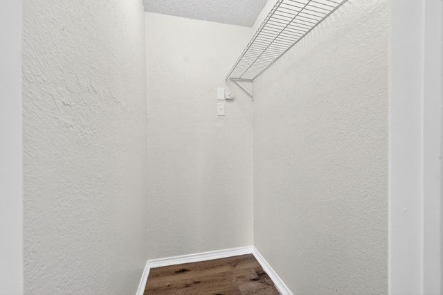 9825 Walnut Street 306, Dallas, TX 75243