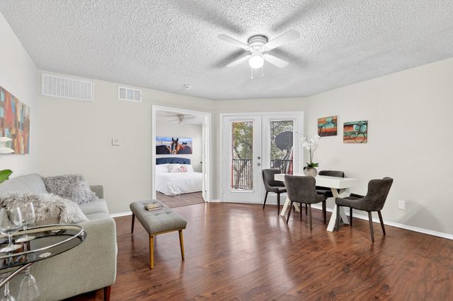 9825 Walnut Street 306, Dallas, TX 75243