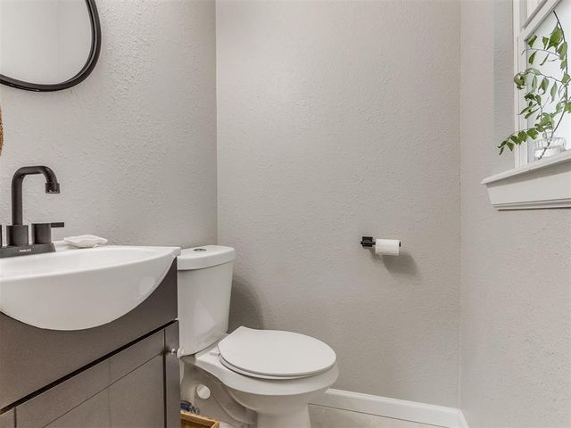 1304 NW 101st Street, Oklahoma City, OK 73114