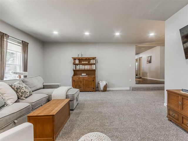 1304 NW 101st Street, Oklahoma City, OK 73114