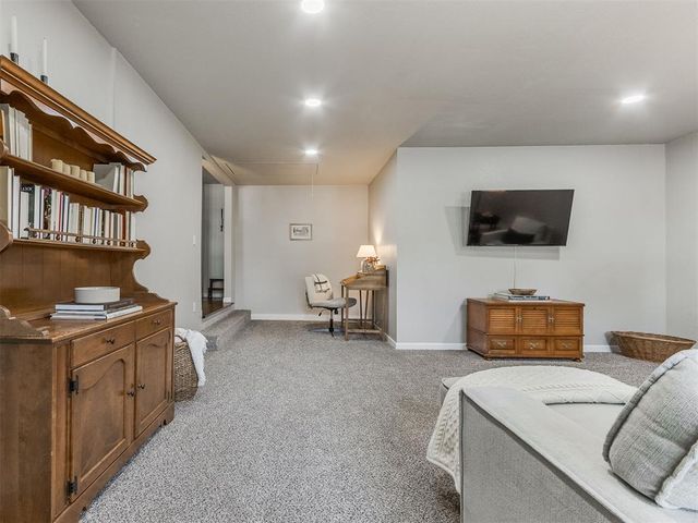 1304 NW 101st Street, Oklahoma City, OK 73114