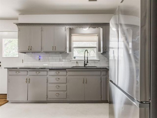1304 NW 101st Street, Oklahoma City, OK 73114