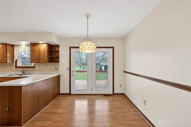 2255 Monterey Drive, Xenia, OH 45385