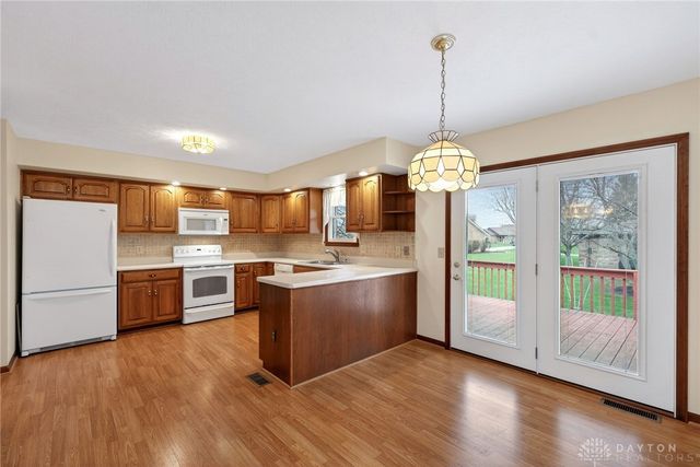 2255 Monterey Drive, Xenia, OH 45385