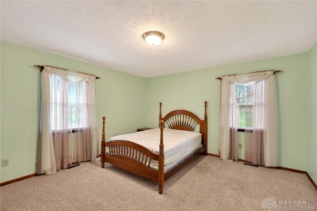 2255 Monterey Drive, Xenia, OH 45385