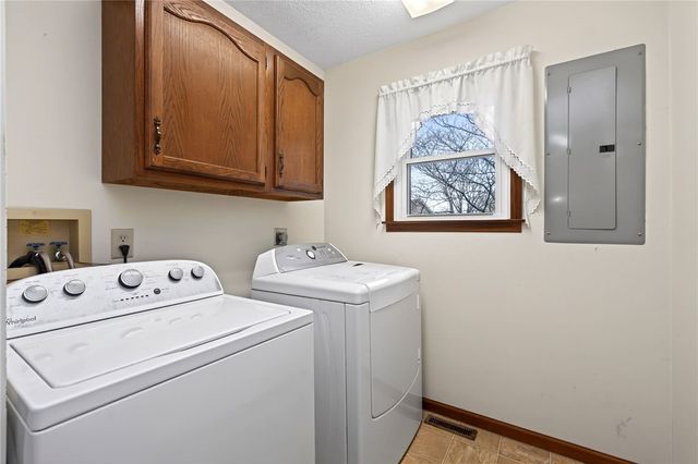 2255 Monterey Drive, Xenia, OH 45385