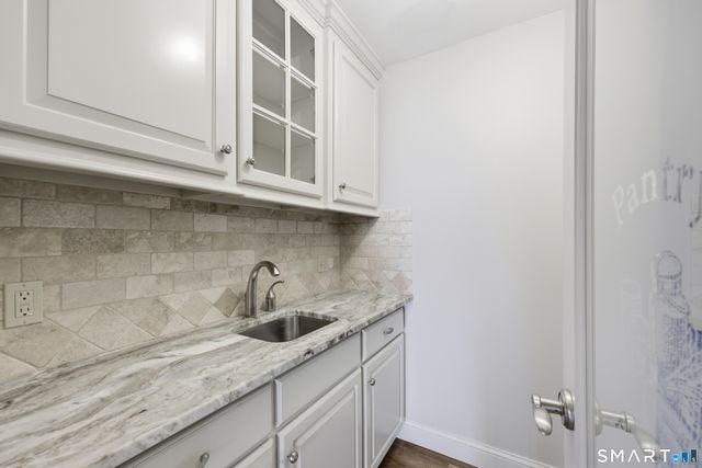 100 Somerwynd Lane, Suffield, CT 06078
