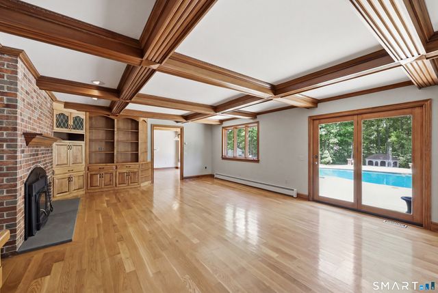 100 Somerwynd Lane, Suffield, CT 06078