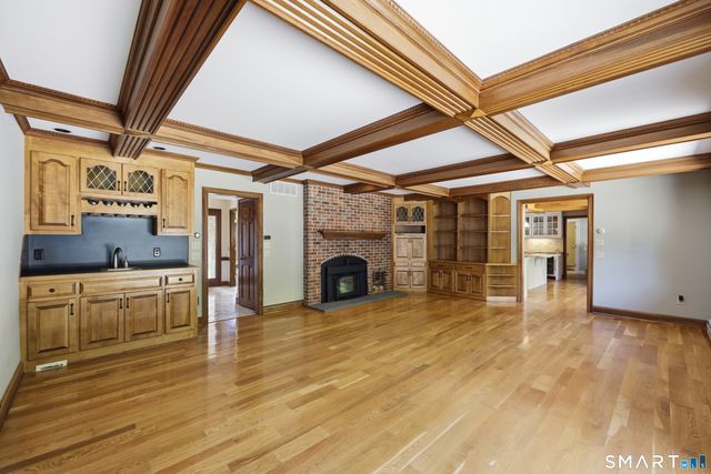 100 Somerwynd Lane, Suffield, CT 06078