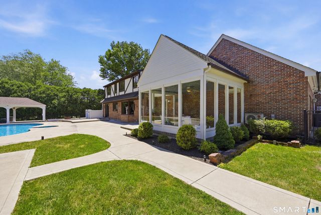 100 Somerwynd Lane, Suffield, CT 06078