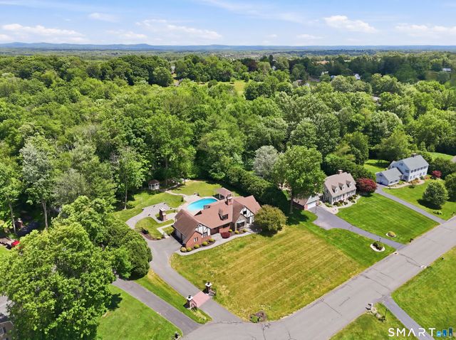 100 Somerwynd Lane, Suffield, CT 06078